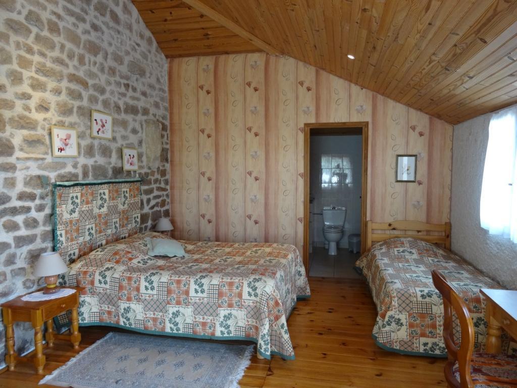 La Clef Des Champs Bed and Breakfast La Roche-en-Brenil Værelse billede